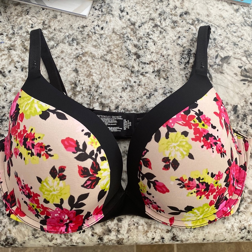 Victoria secret 36D Biofit Demi uplift